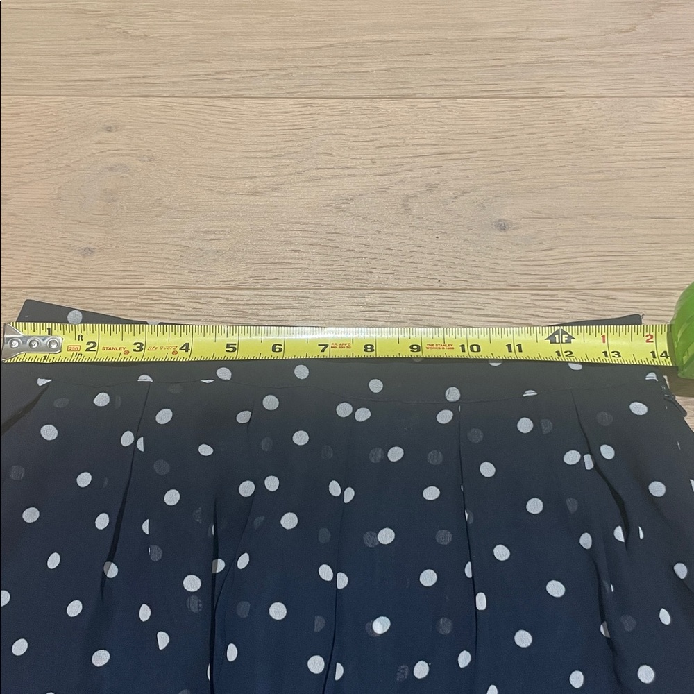 H & M navy blue polka dot skirt - Picture 7 of 7